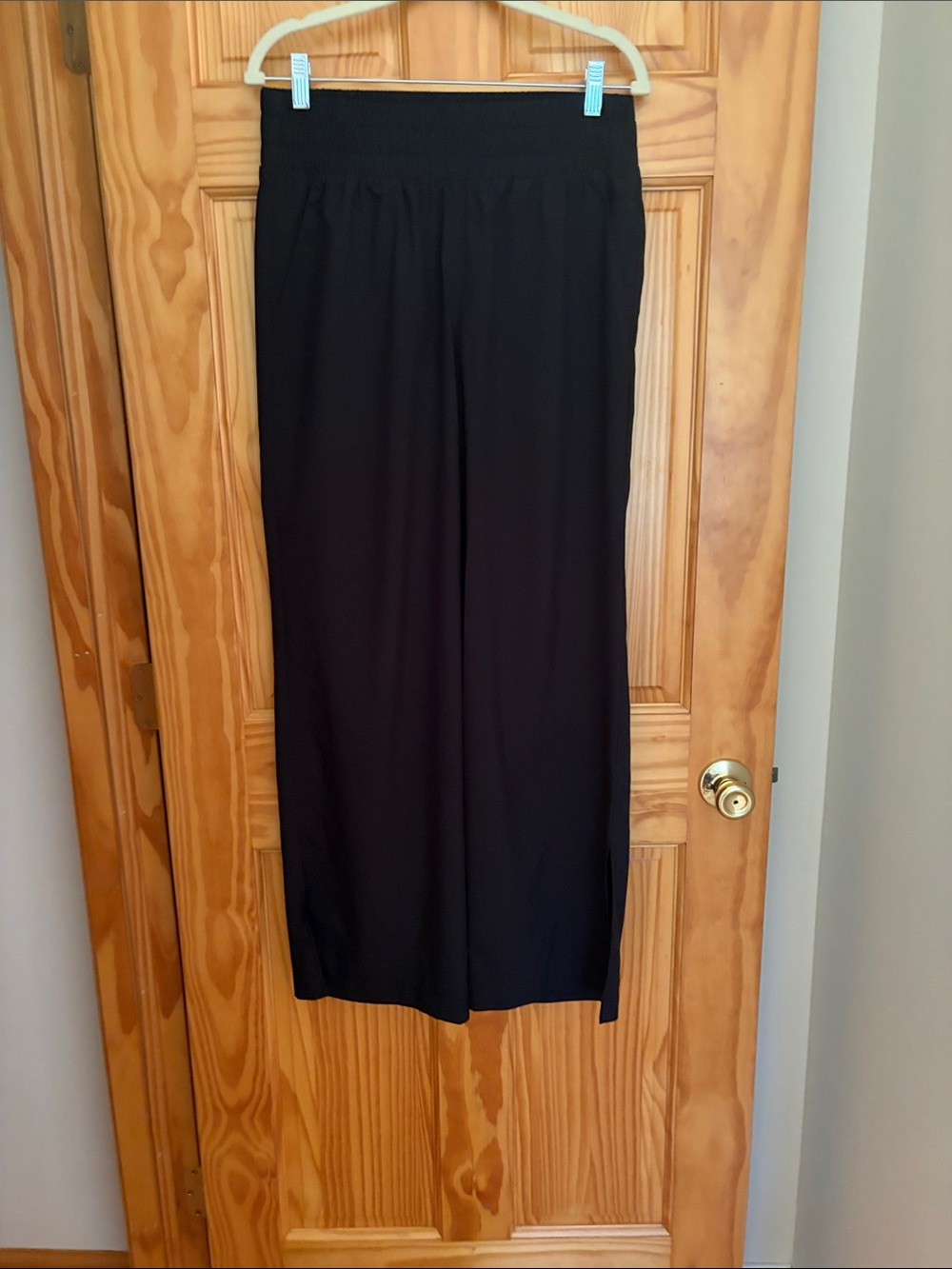 GAP Black Wide-Leg Pull-On Pants